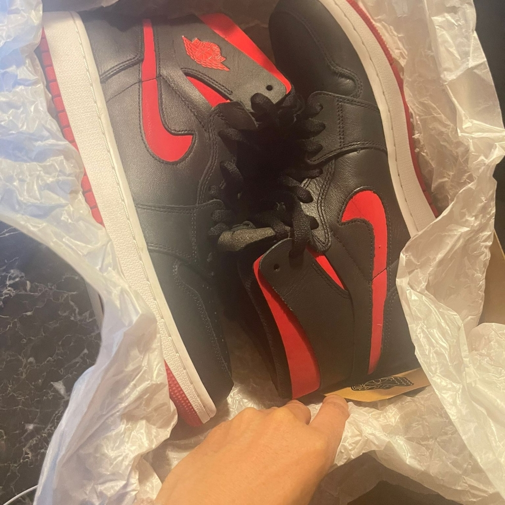 Nike sneakers - Picture 2 of 7